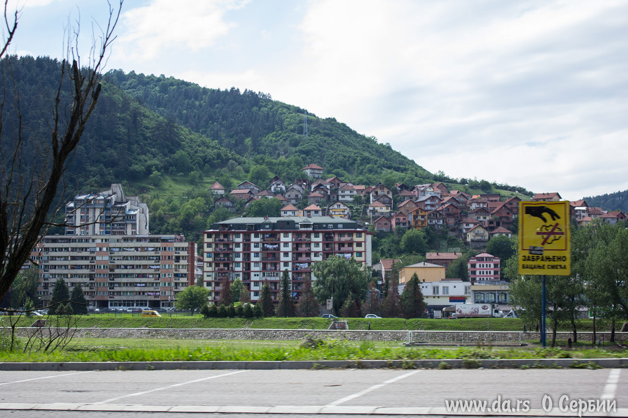 Запрещено бросать мусор