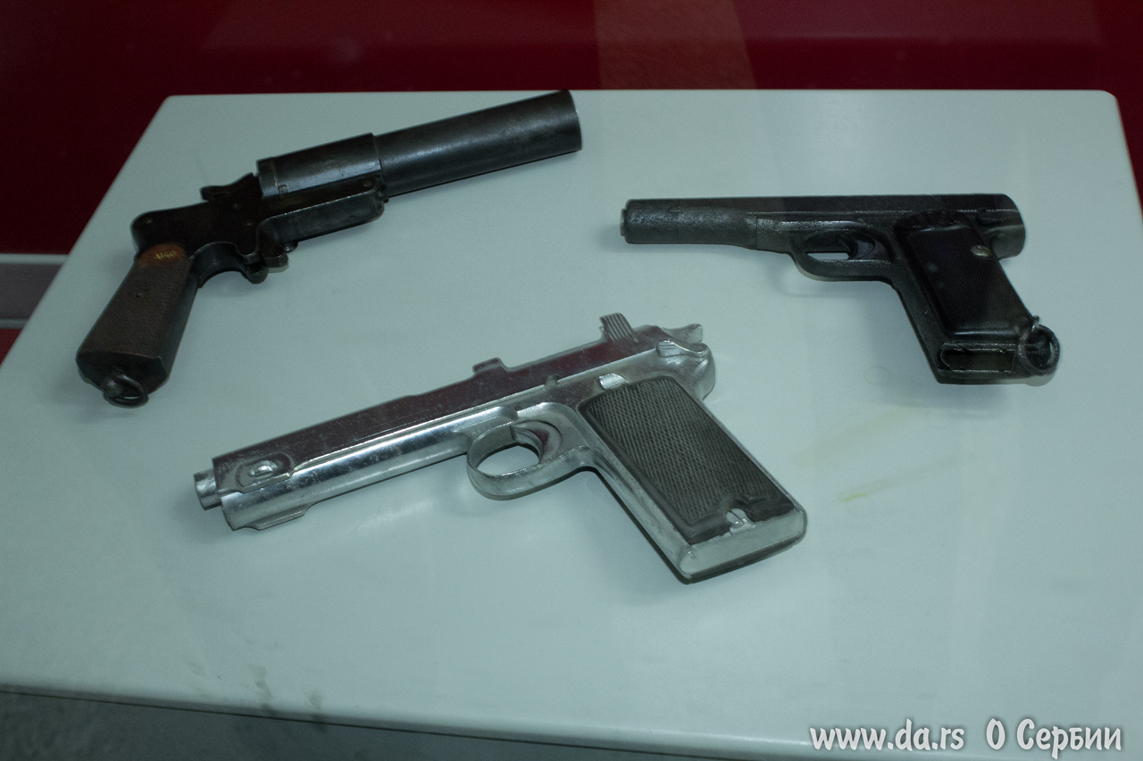 Никелированый Steyr M.1912