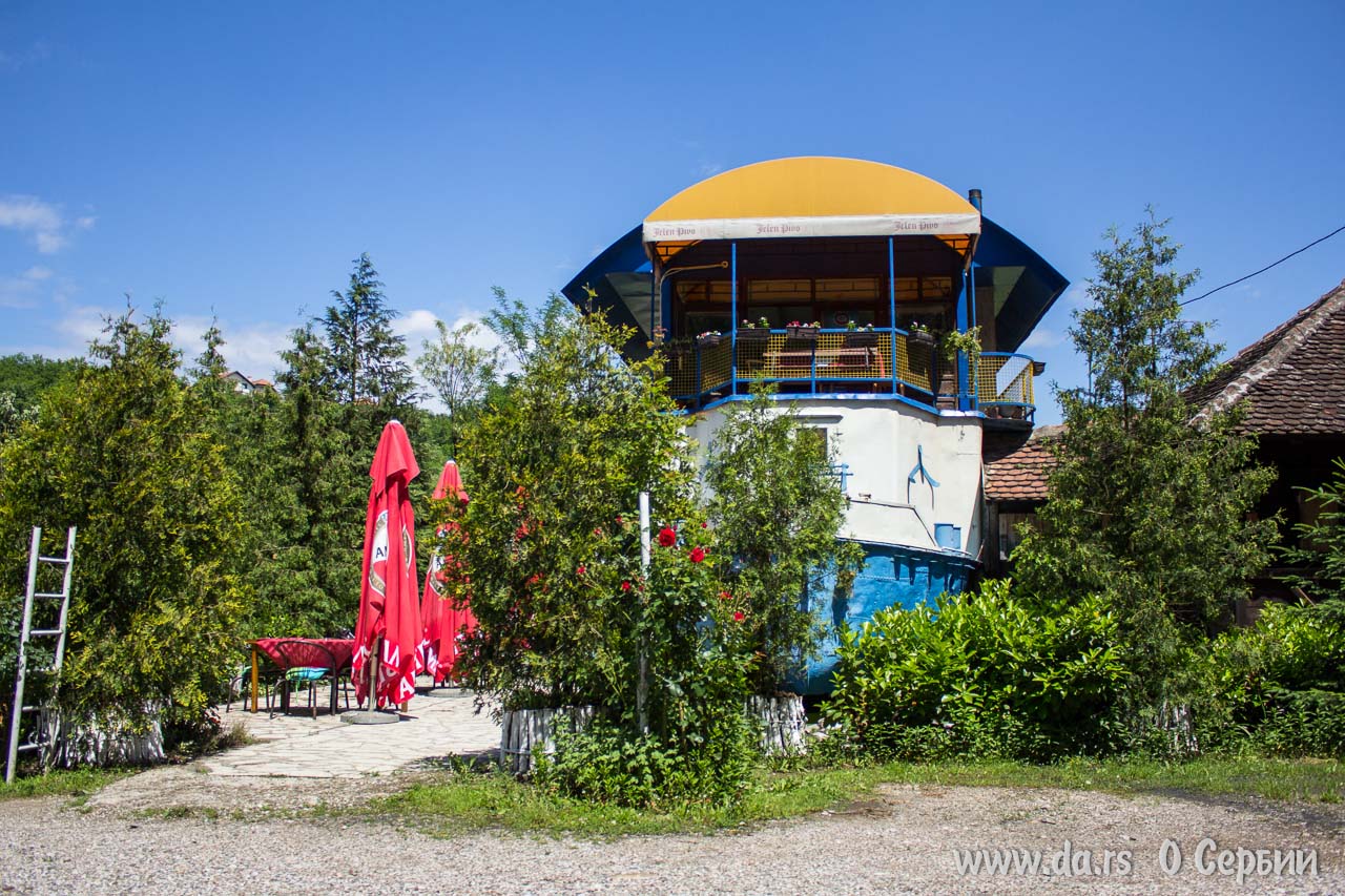 Ресторан в корабле