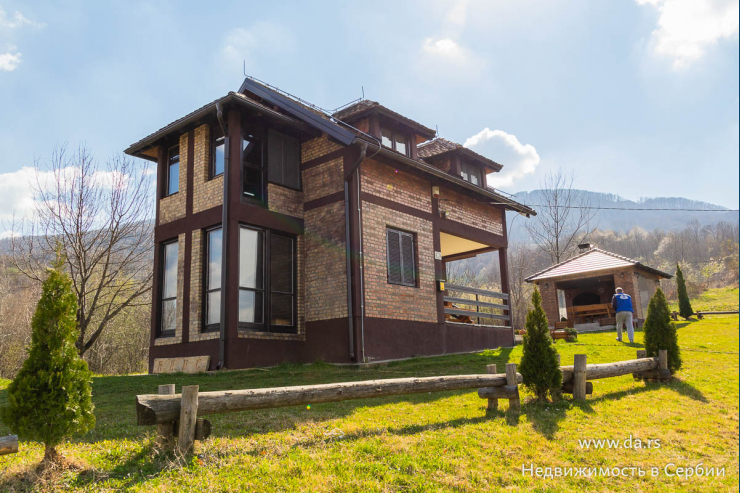 Новый дом в этно стиле на горе Гучево